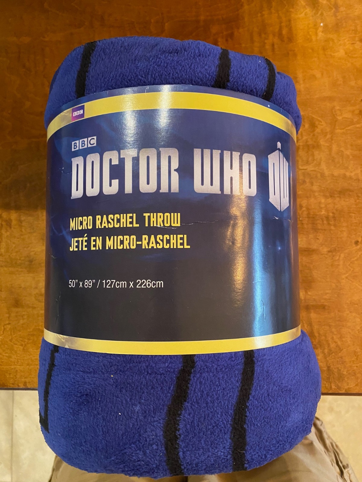 Doctor Who TARDIS Throw Blanket-Polyester 50″ x 89″ – Brand New – Never Used
