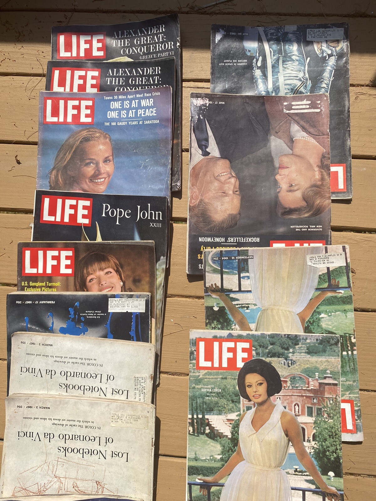 VTG LIFE Magazine:  Random Lot of 10 Magazines from 60s – early 1970s Sale!