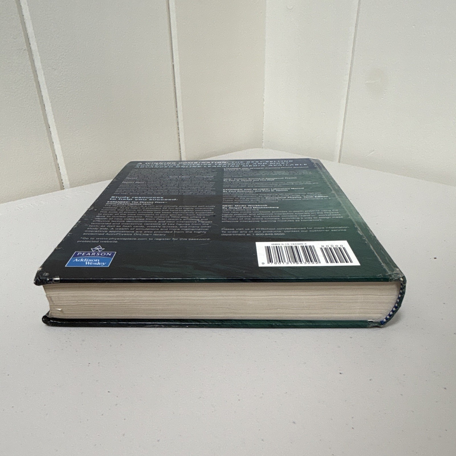 Pearson Conceptual Physics 10th Revised HC Textbook Paul G. Hewitt (2006)