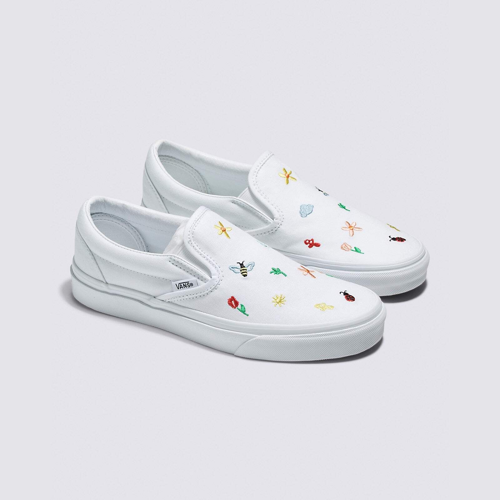 Vans Garden Party Classic Slip-On Shoe True White VN0A5JLXW00