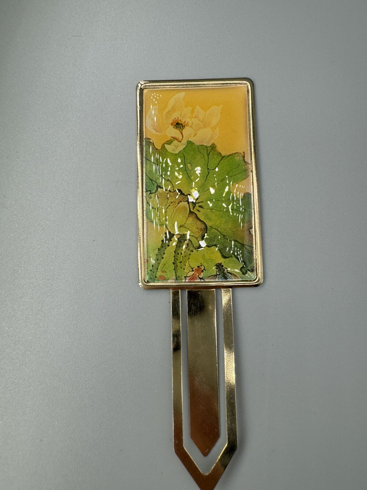 Bookmark Slip-on Floral Enamel & Metal Picture Frame Look Gold Tone