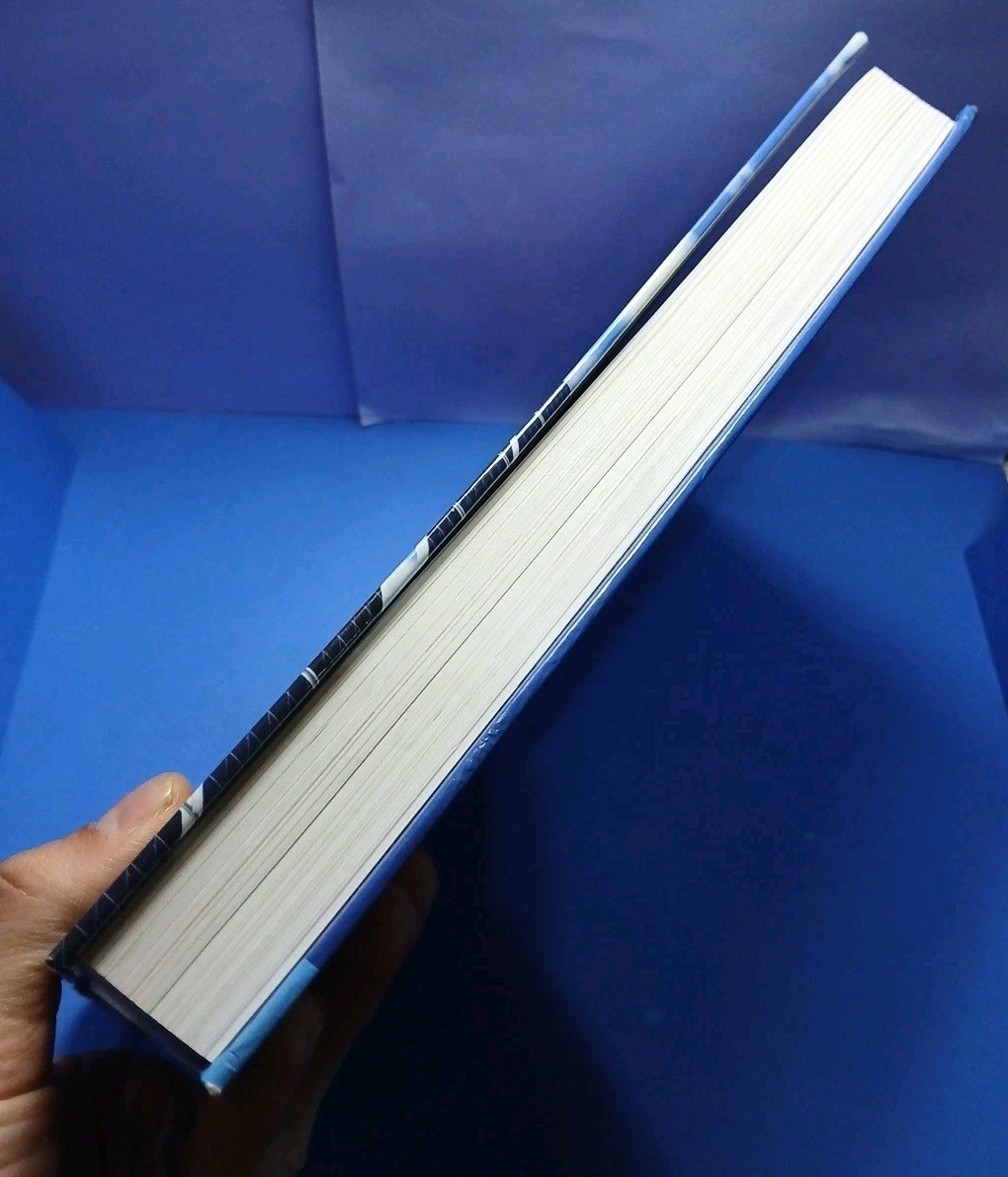 Conceptual Physics by Paul Hewitt – 12th edition – GOOD- 2014 Pearson Text